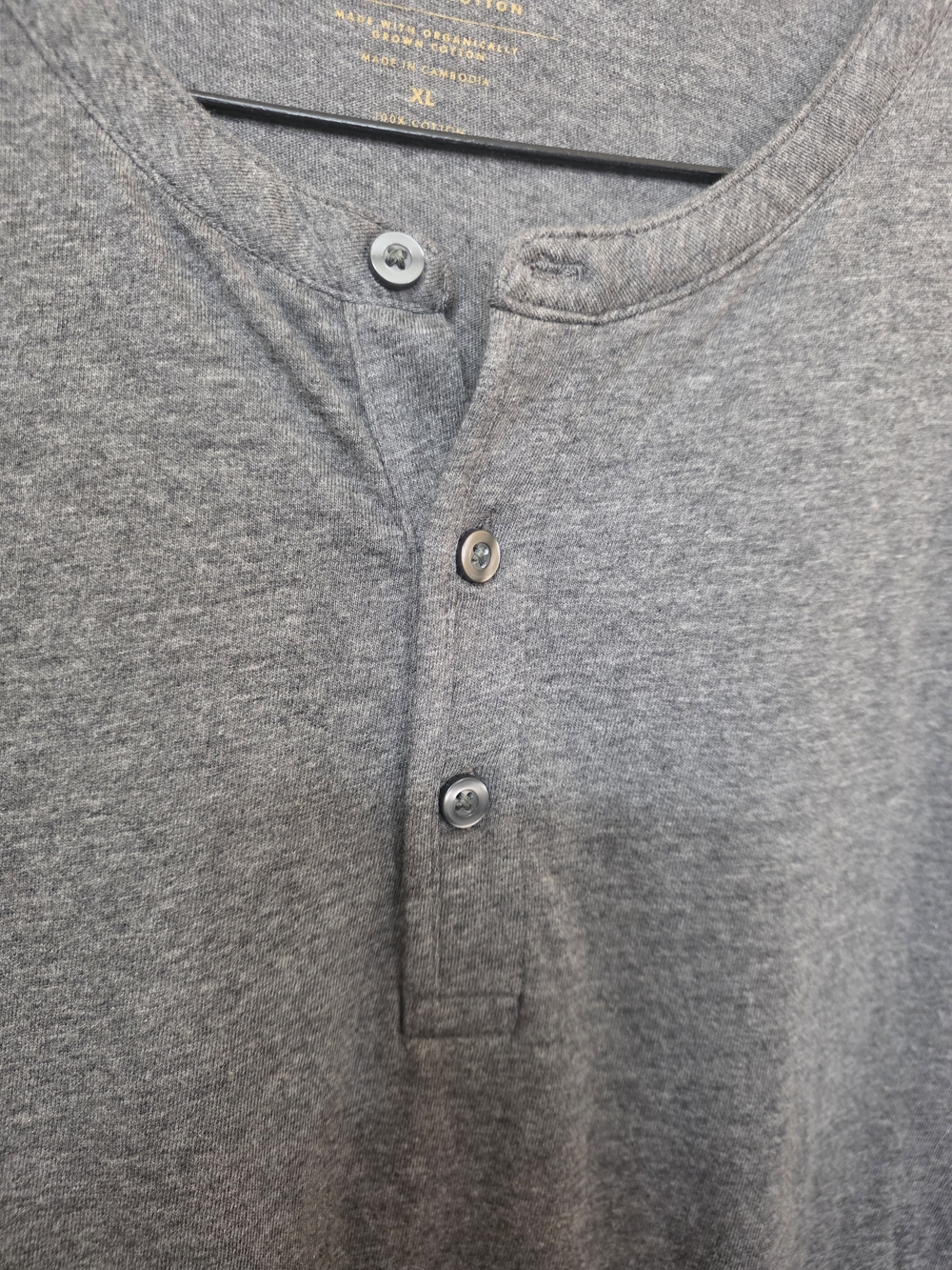Banana Republic Charcoal Gray Short-Sleeve Henley - Picture 4 of 9